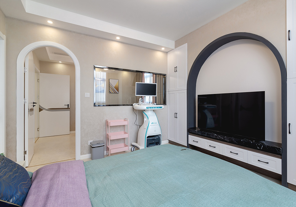 ΰ�ײ�Ů�Խ�����������VIP�޸���