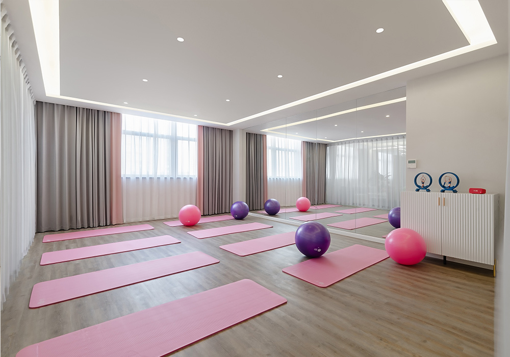 ΰ�ײ�Ů�Խ������������٤��